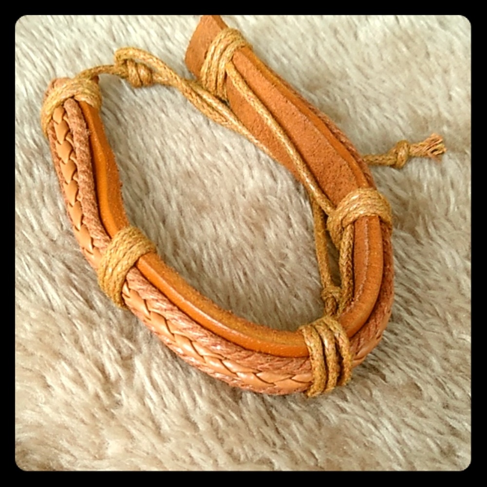 .bracelet/cuff